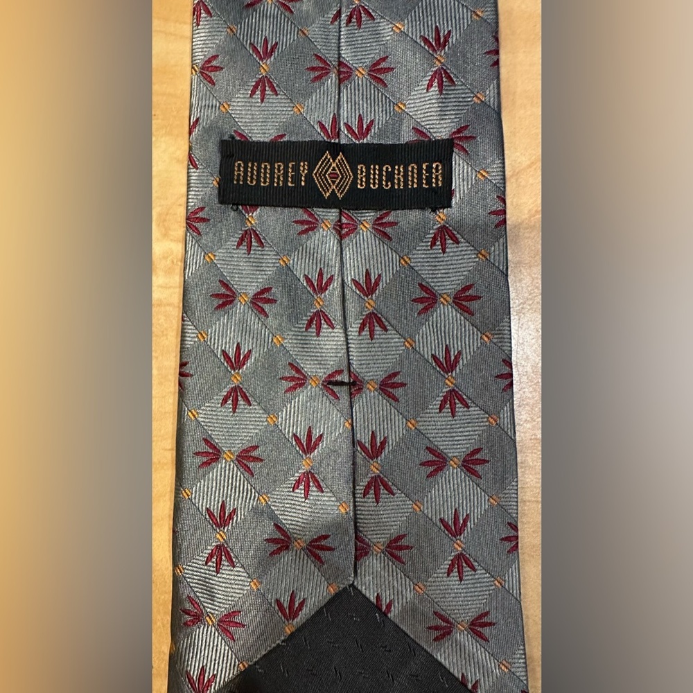 Audrey Buckner Gray and Red Geometric Silk Tie - Picture 4 of 5